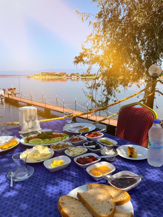 Cunda Asiyan Otel Айвалык Экстерьер фото